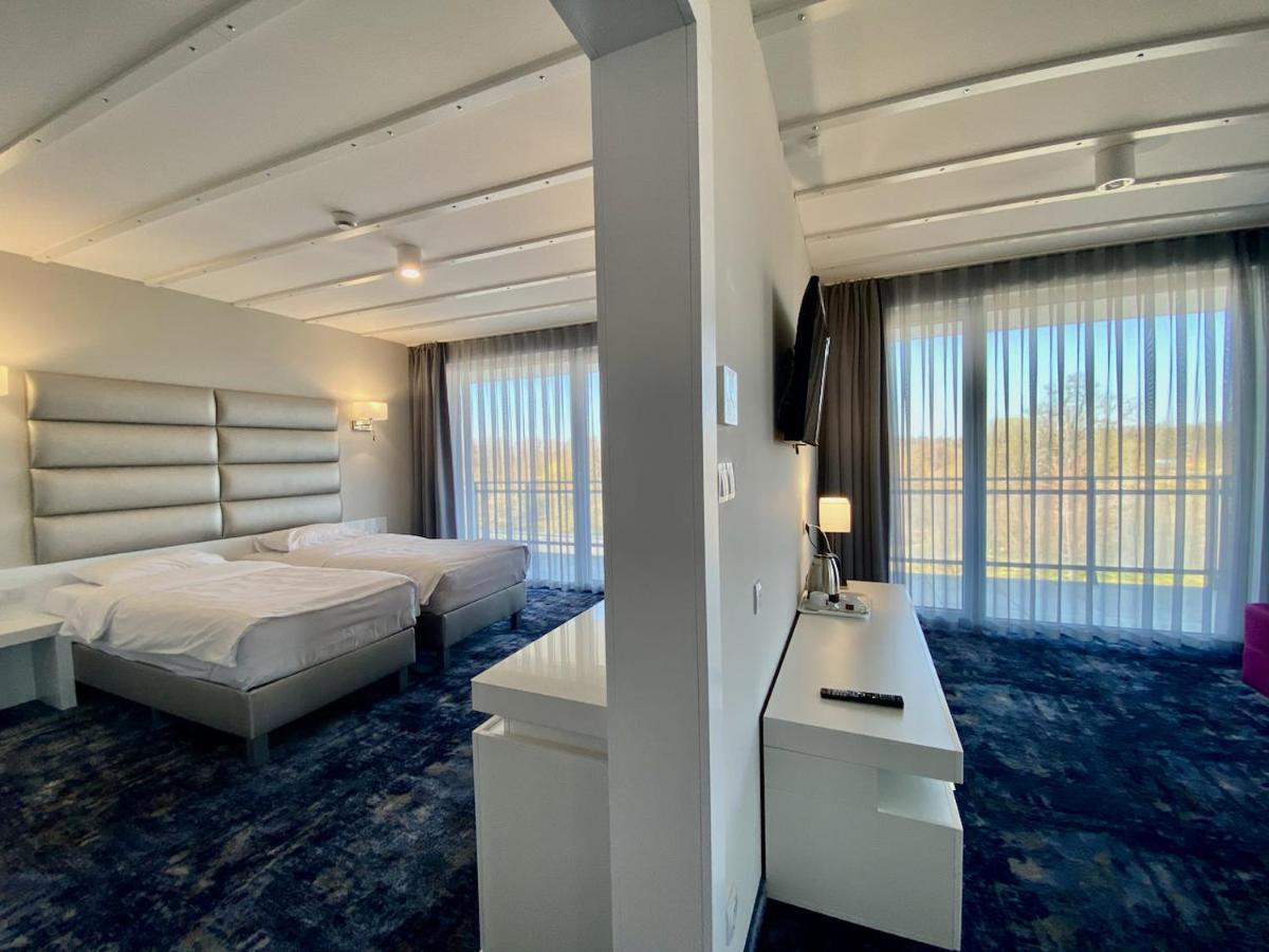 Ferry Resort Mielno  Esterno foto
